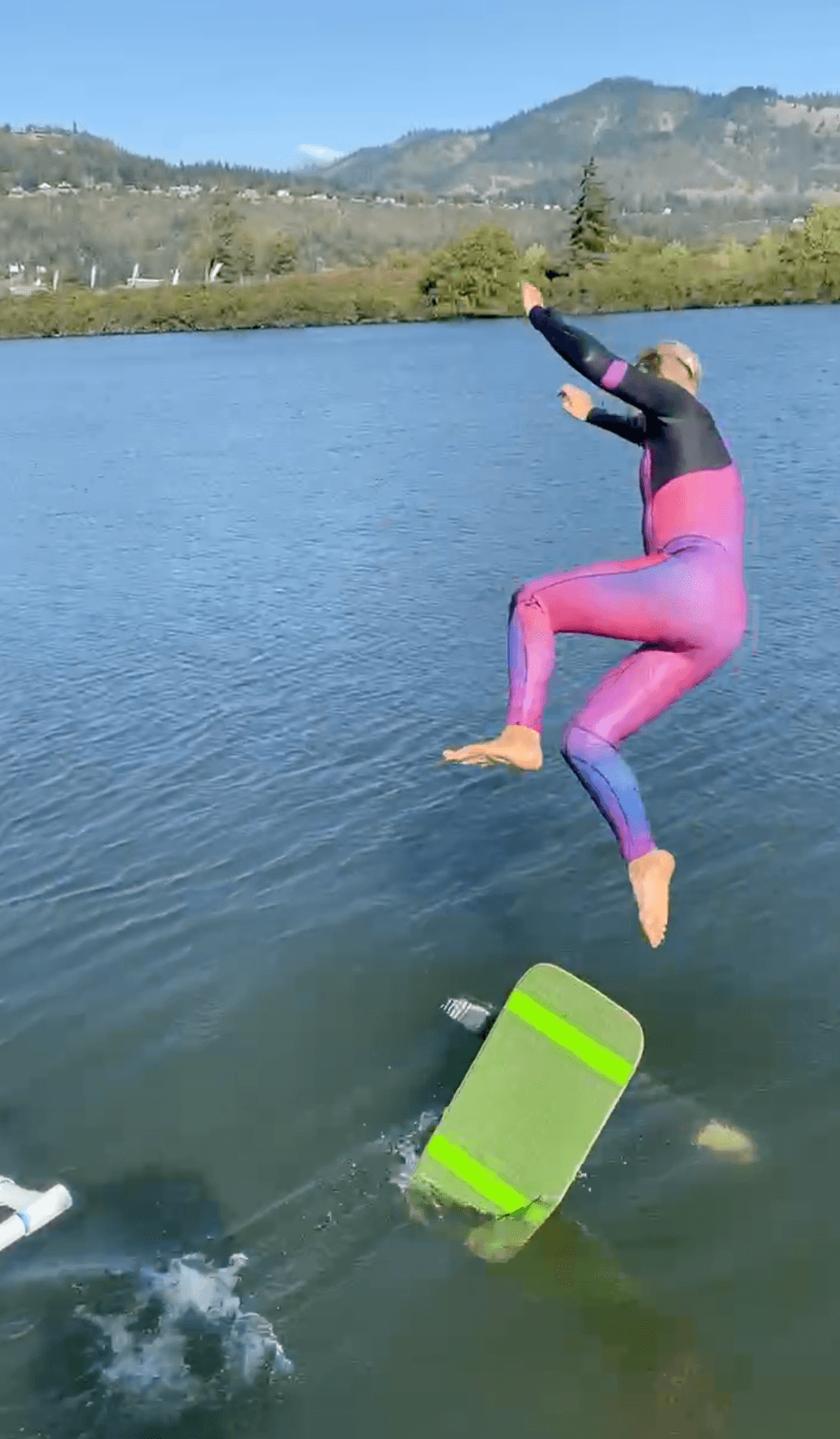 Mid-fall while learning to foil