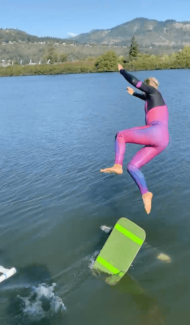 Mid-fall while learning to foil